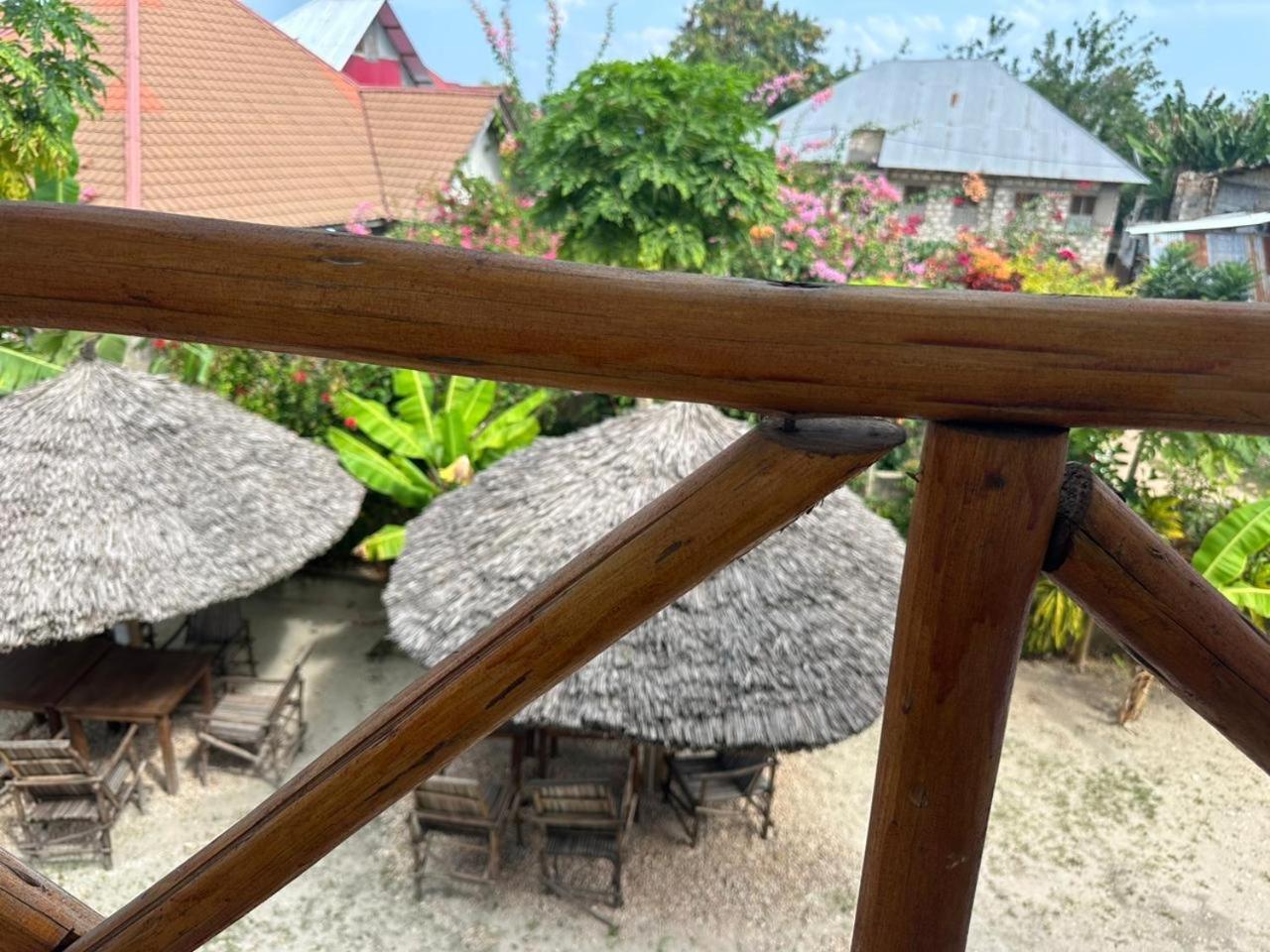 Mbuyuni Lodge Нунгві Екстер'єр фото