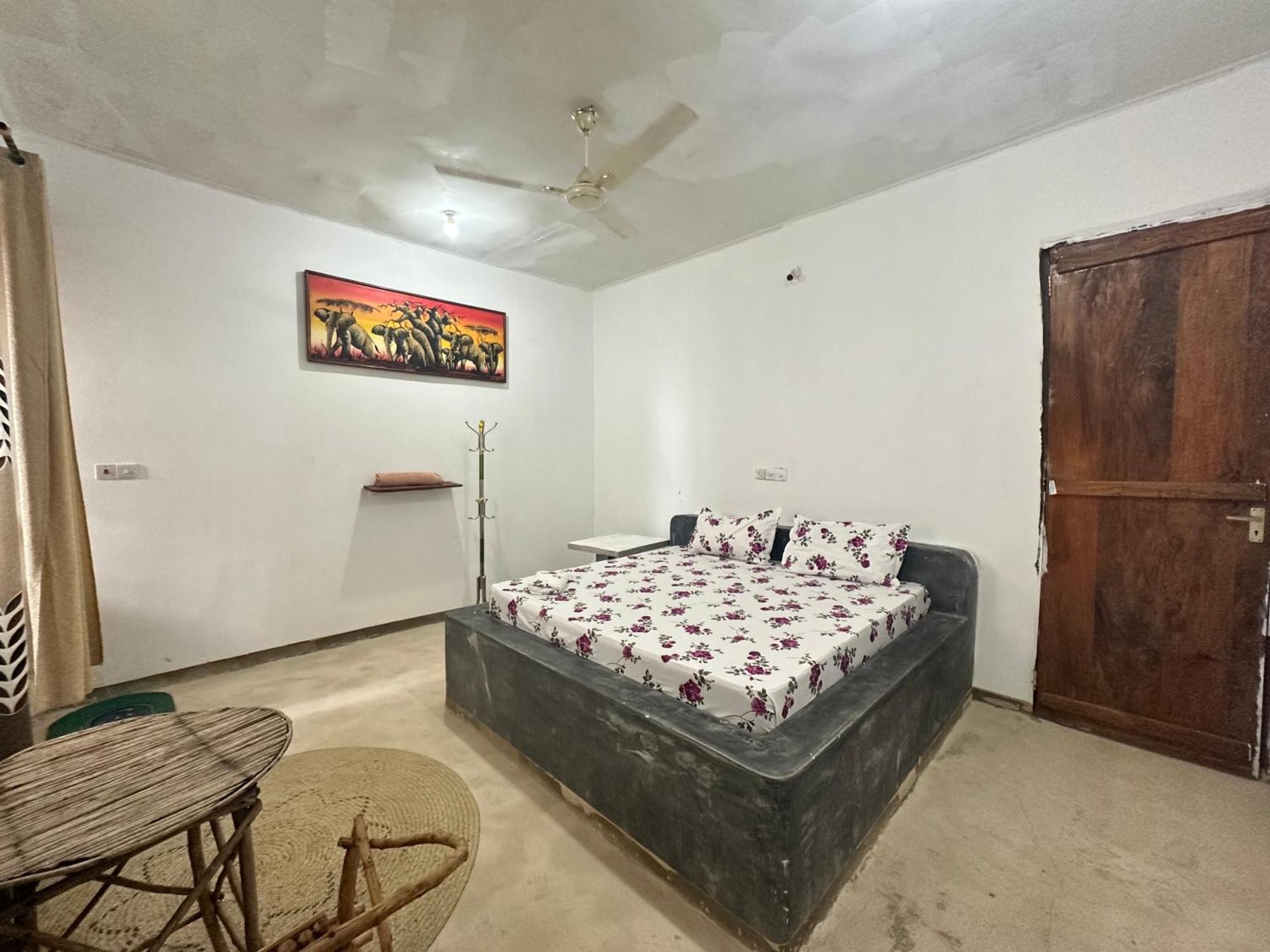 Mbuyuni Lodge Нунгві Екстер'єр фото